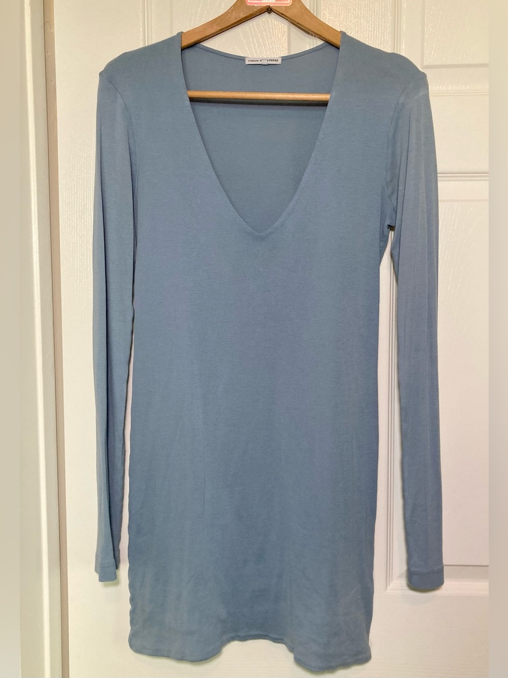 James Perse Size XL (Brand Size 4) Long Sleeve V Neck Tunic Top in Blue